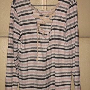 Charming Charlie Lounge Top